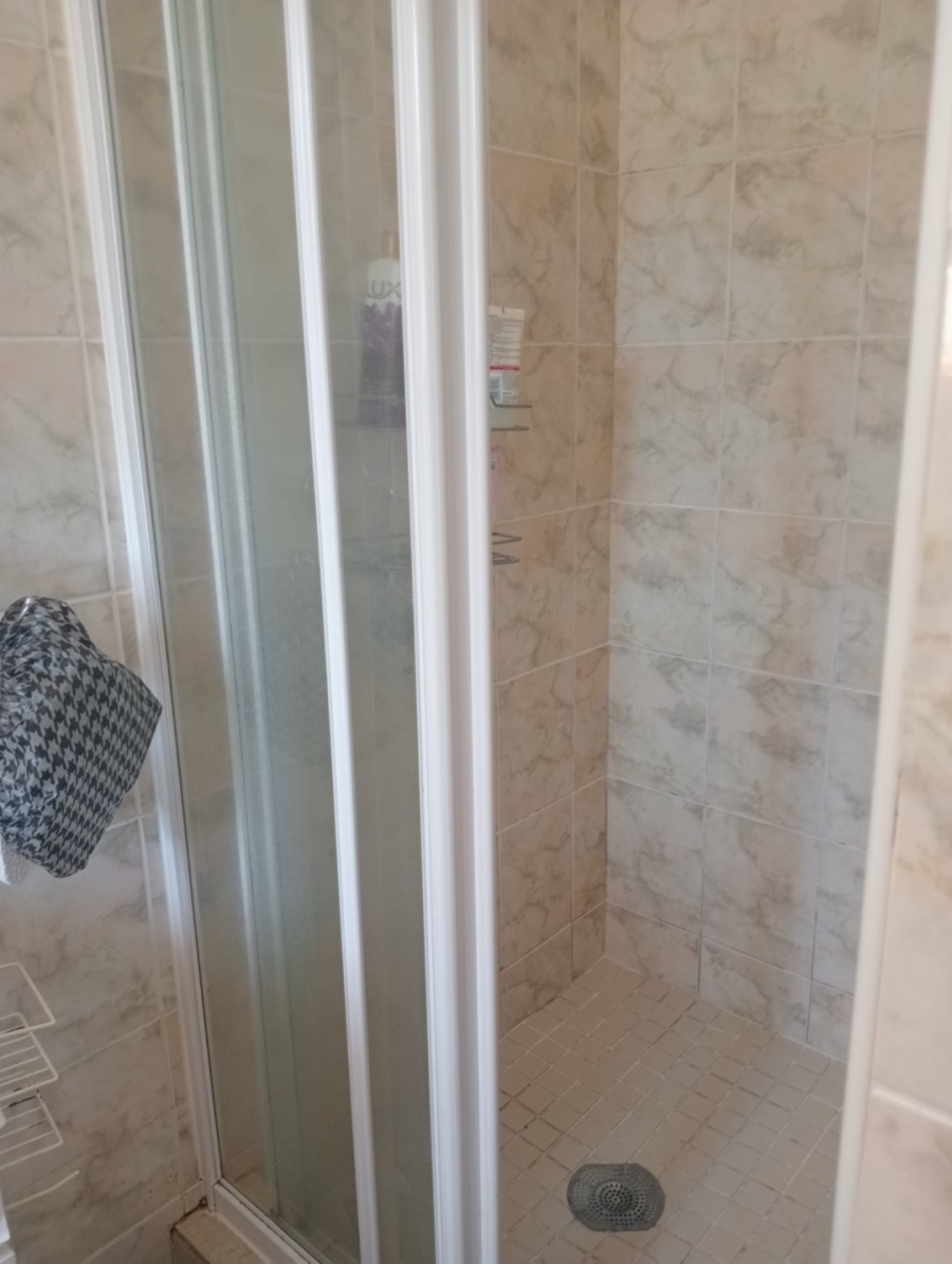 To Let 1 Bedroom Property for Rent in Cowies Hill Park KwaZulu-Natal