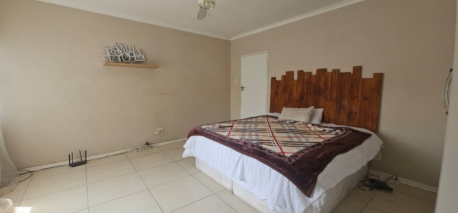 3 Bedroom Property for Sale in Huttenheights KwaZulu-Natal