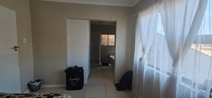 3 Bedroom Property for Sale in Huttenheights KwaZulu-Natal