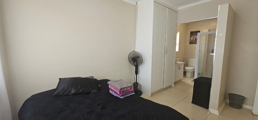 3 Bedroom Property for Sale in Huttenheights KwaZulu-Natal