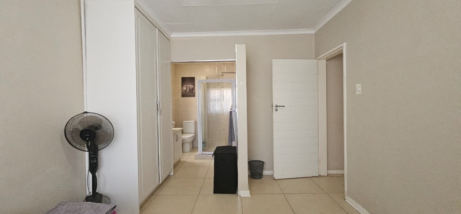 3 Bedroom Property for Sale in Huttenheights KwaZulu-Natal