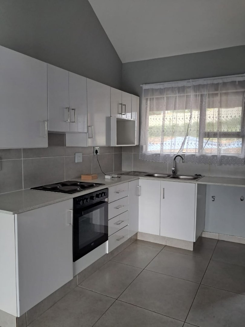 To Let 2 Bedroom Property for Rent in Athlone KwaZulu-Natal