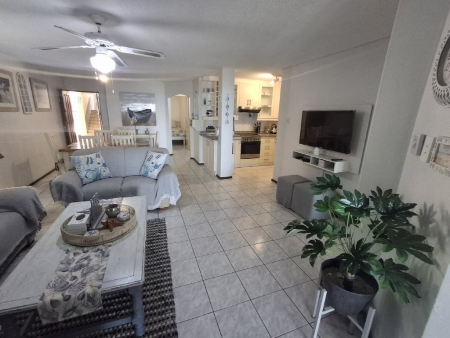 3 Bedroom Property for Sale in Manaba Beach KwaZulu-Natal