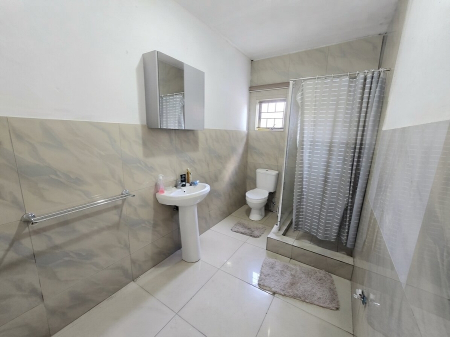 11 Bedroom Property for Sale in Larkfield KwaZulu-Natal