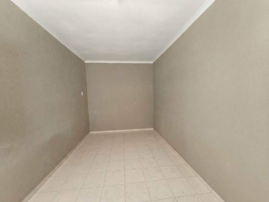 11 Bedroom Property for Sale in Larkfield KwaZulu-Natal