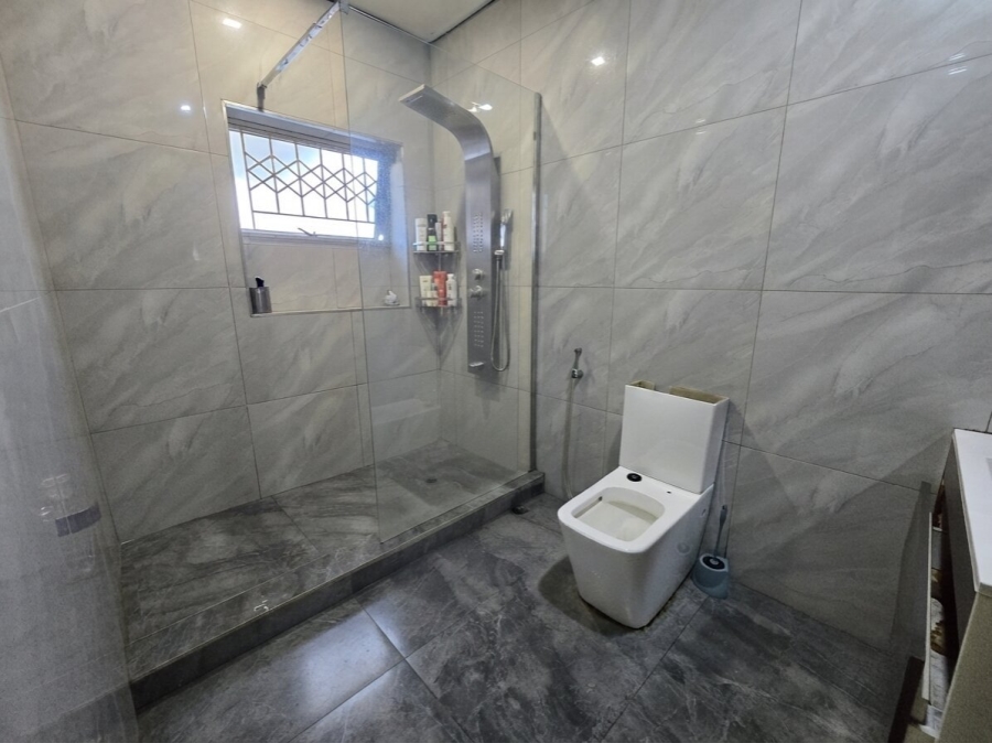 11 Bedroom Property for Sale in Larkfield KwaZulu-Natal