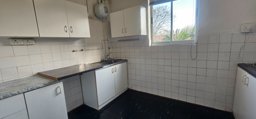 To Let 1 Bedroom Property for Rent in Essenwood KwaZulu-Natal