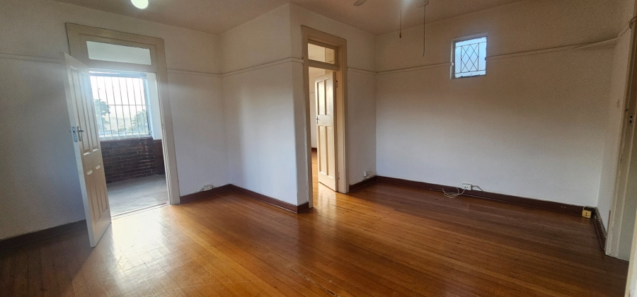 To Let 1 Bedroom Property for Rent in Essenwood KwaZulu-Natal