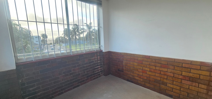 To Let 1 Bedroom Property for Rent in Essenwood KwaZulu-Natal