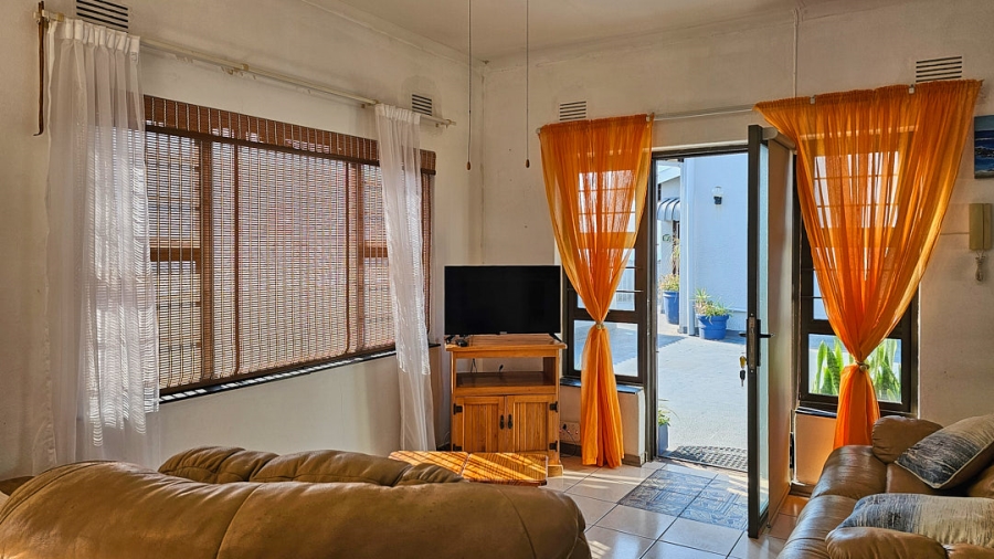 2 Bedroom Property for Sale in Lawrence Rocks KwaZulu-Natal