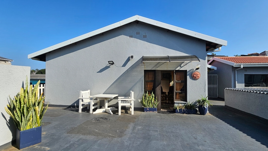 2 Bedroom Property for Sale in Lawrence Rocks KwaZulu-Natal