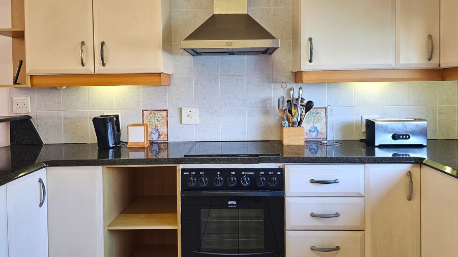 2 Bedroom Property for Sale in Lawrence Rocks KwaZulu-Natal