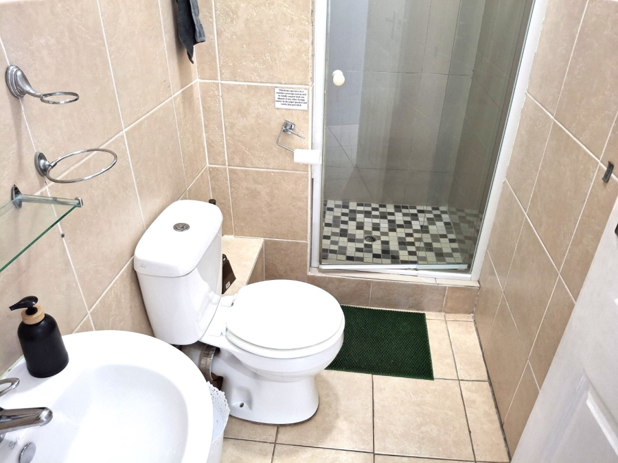 9 Bedroom Property for Sale in Salmon Bay KwaZulu-Natal