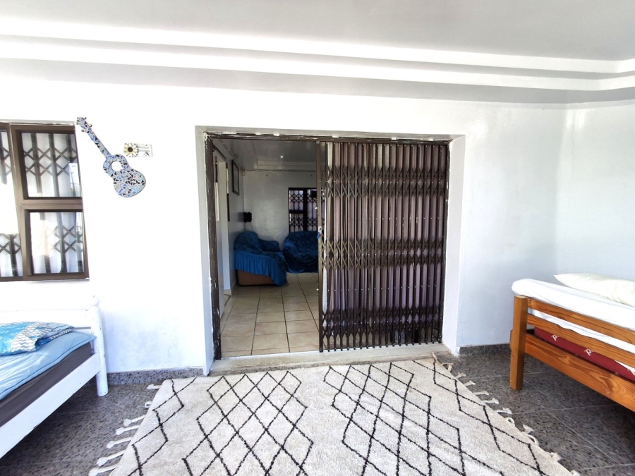 9 Bedroom Property for Sale in Salmon Bay KwaZulu-Natal
