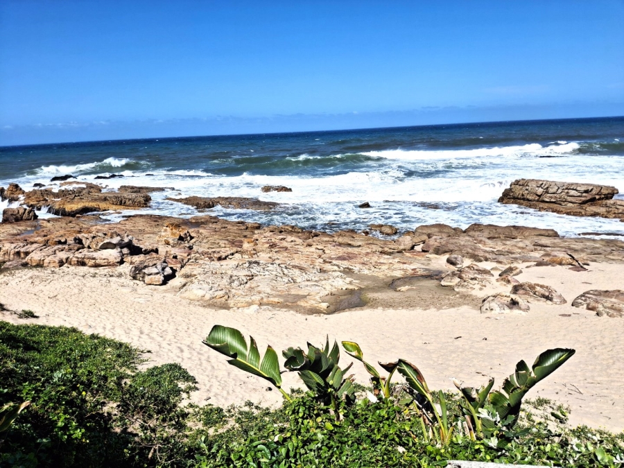 9 Bedroom Property for Sale in Salmon Bay KwaZulu-Natal