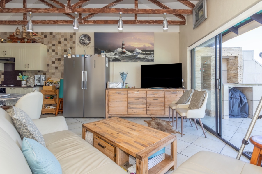 2 Bedroom Property for Sale in Winklespruit KwaZulu-Natal