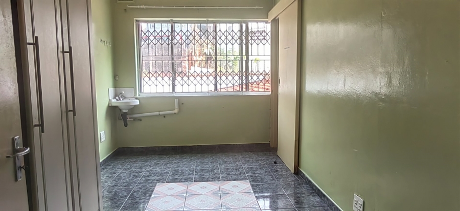 To Let 4 Bedroom Property for Rent in Sydenham KwaZulu-Natal