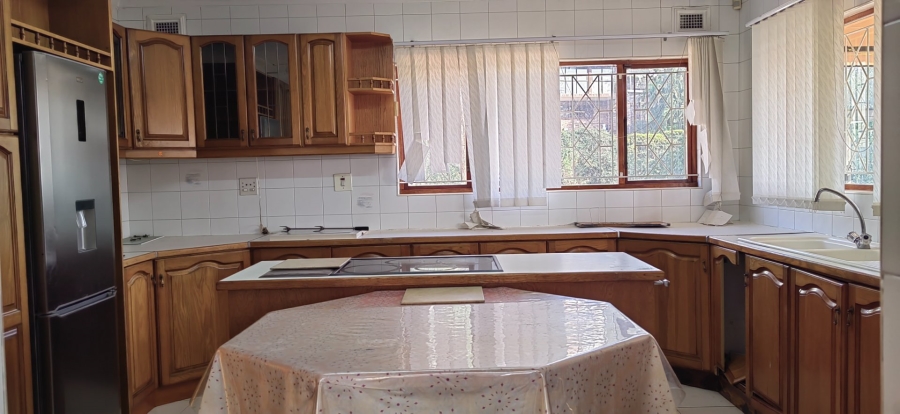 To Let 6 Bedroom Property for Rent in Reservoir Hills KwaZulu-Natal
