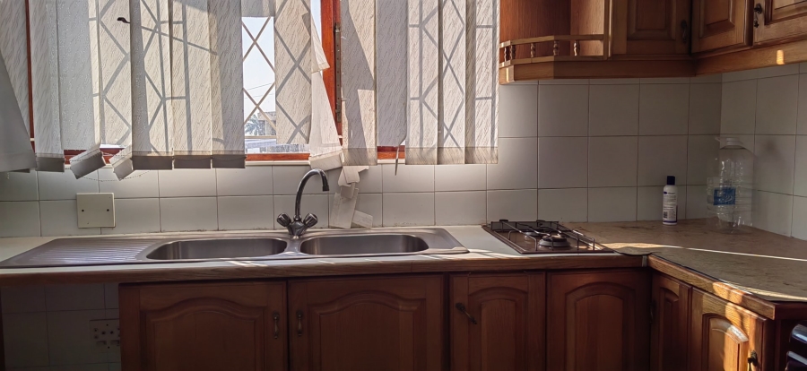 To Let 6 Bedroom Property for Rent in Reservoir Hills KwaZulu-Natal