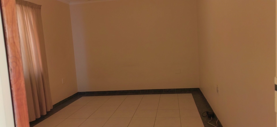 To Let 6 Bedroom Property for Rent in Reservoir Hills KwaZulu-Natal