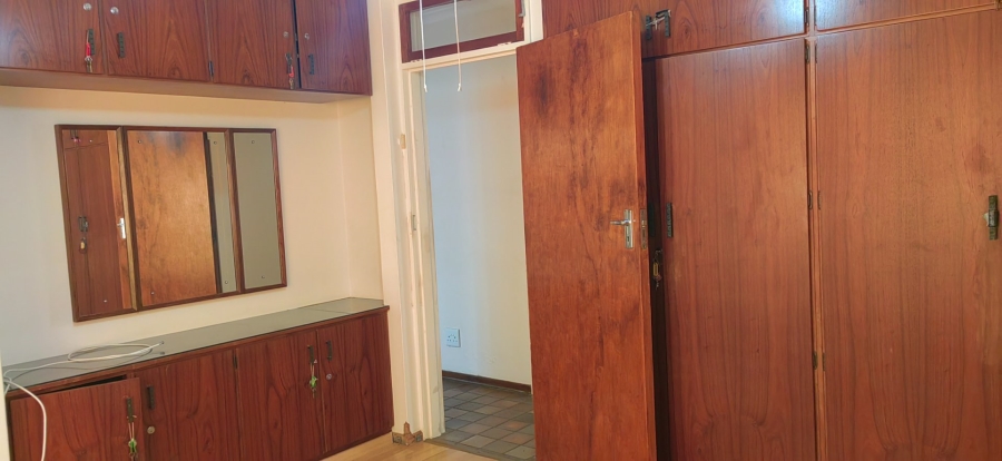 To Let 6 Bedroom Property for Rent in Reservoir Hills KwaZulu-Natal