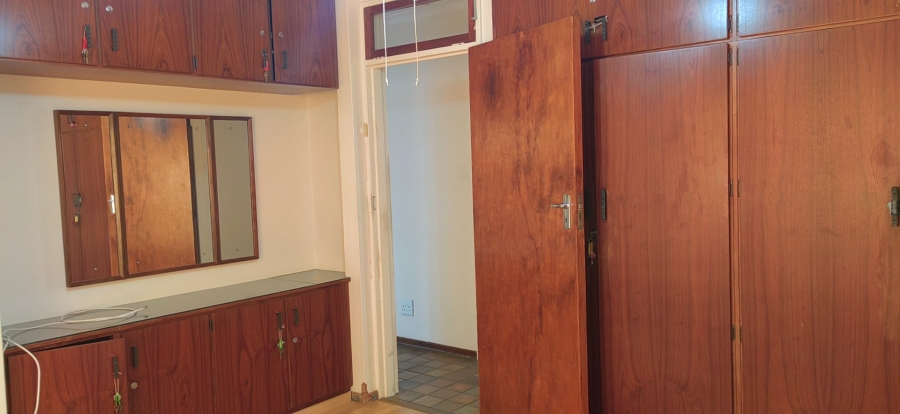 To Let 6 Bedroom Property for Rent in Reservoir Hills KwaZulu-Natal