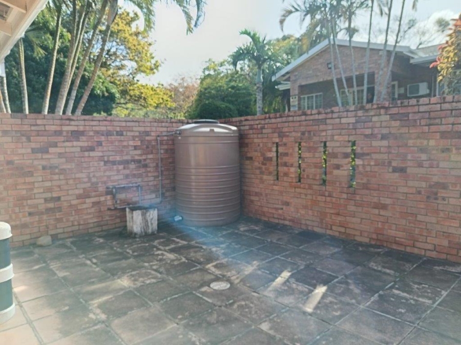 3 Bedroom Property for Sale in Umtentweni KwaZulu-Natal