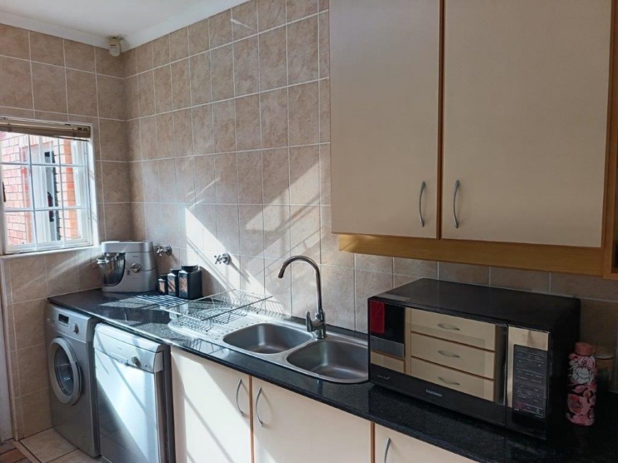 3 Bedroom Property for Sale in Umtentweni KwaZulu-Natal