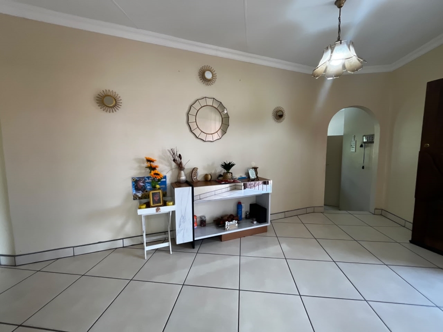 4 Bedroom Property for Sale in Aviary Hill KwaZulu-Natal