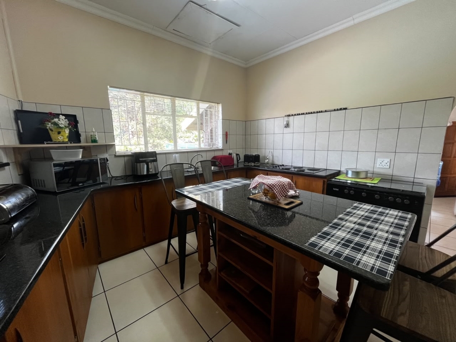 4 Bedroom Property for Sale in Aviary Hill KwaZulu-Natal