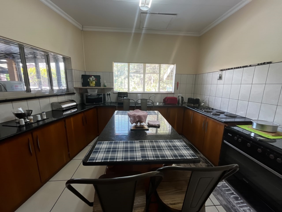 4 Bedroom Property for Sale in Aviary Hill KwaZulu-Natal