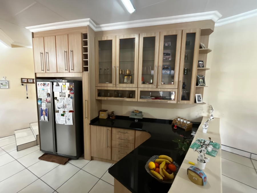 4 Bedroom Property for Sale in Aviary Hill KwaZulu-Natal