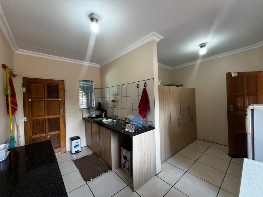 4 Bedroom Property for Sale in Aviary Hill KwaZulu-Natal