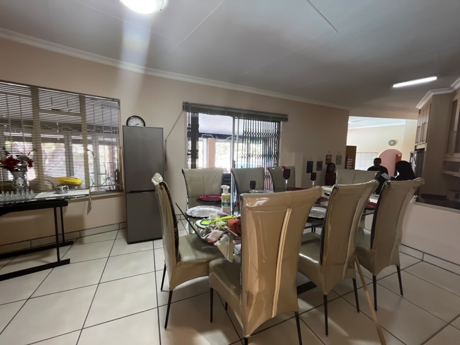 4 Bedroom Property for Sale in Aviary Hill KwaZulu-Natal