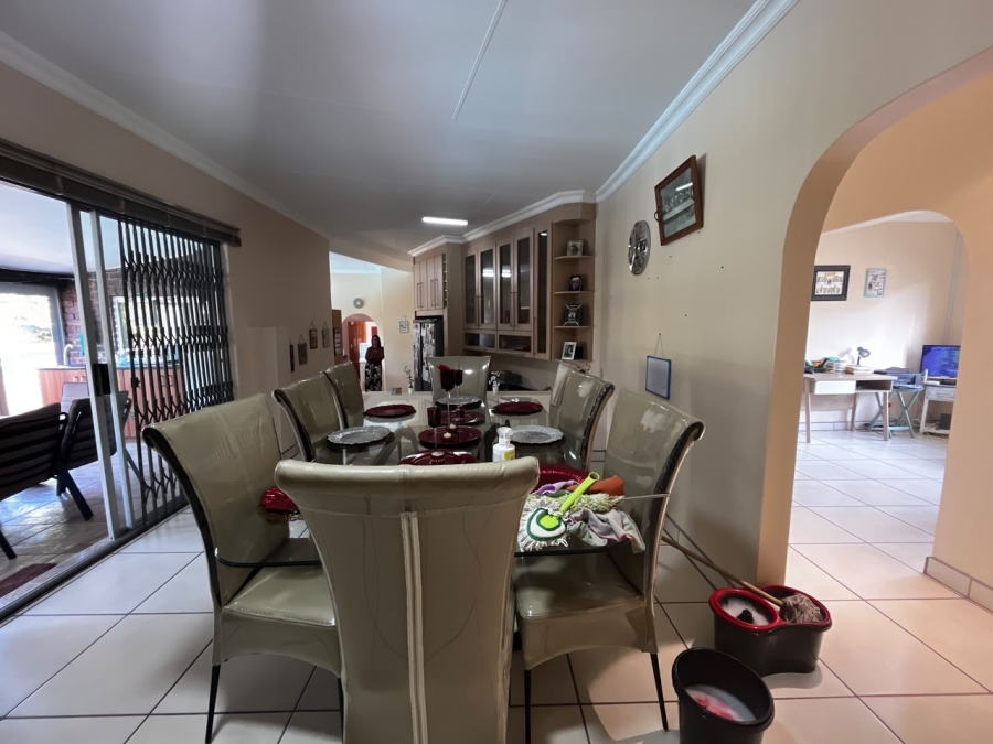 4 Bedroom Property for Sale in Aviary Hill KwaZulu-Natal