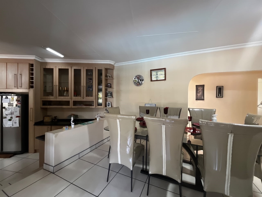 4 Bedroom Property for Sale in Aviary Hill KwaZulu-Natal
