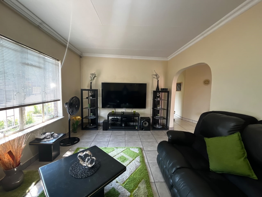 4 Bedroom Property for Sale in Aviary Hill KwaZulu-Natal