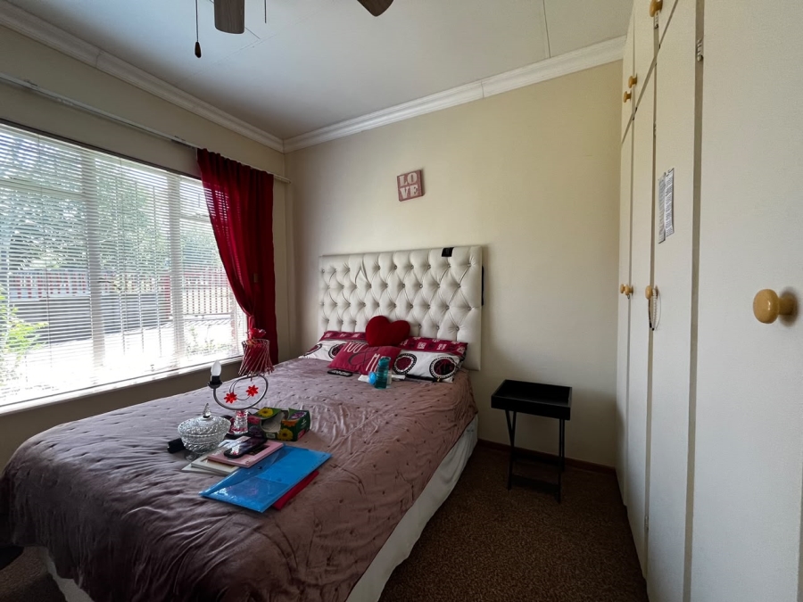 4 Bedroom Property for Sale in Aviary Hill KwaZulu-Natal