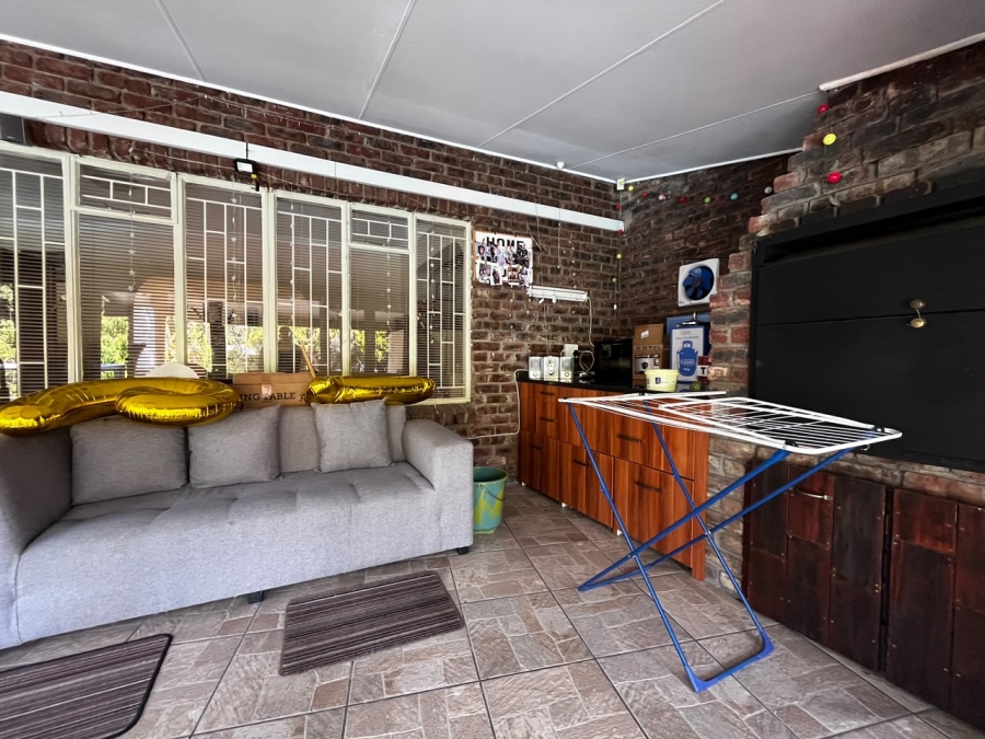 4 Bedroom Property for Sale in Aviary Hill KwaZulu-Natal