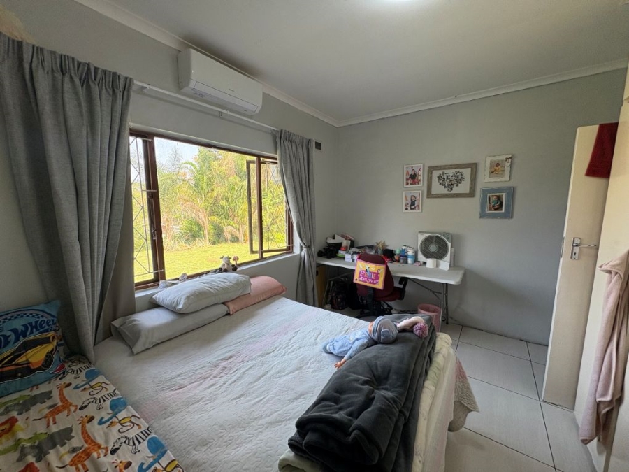 3 Bedroom Property for Sale in Umtentweni KwaZulu-Natal
