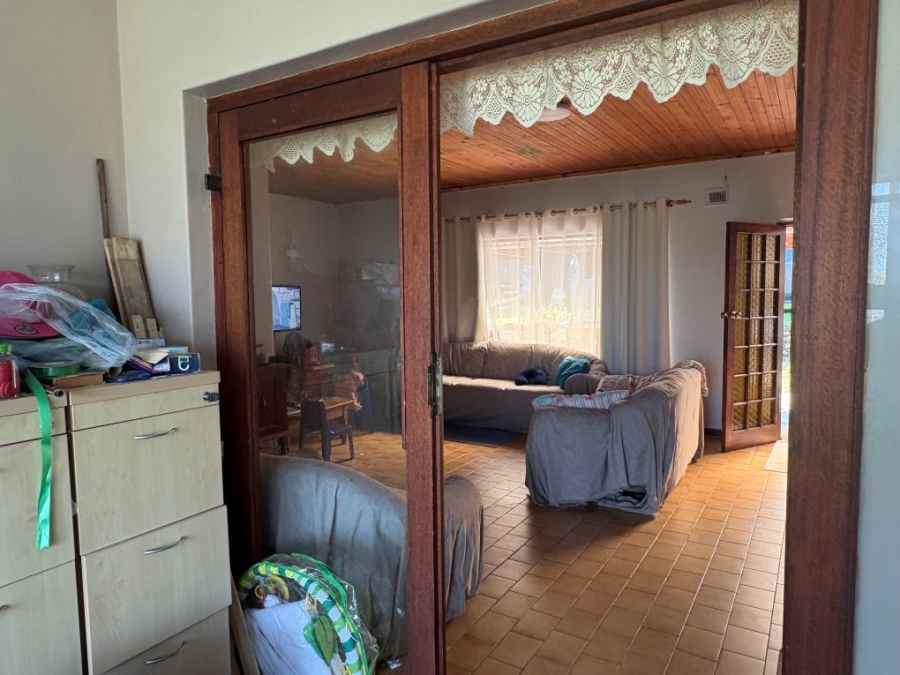 3 Bedroom Property for Sale in Umtentweni KwaZulu-Natal