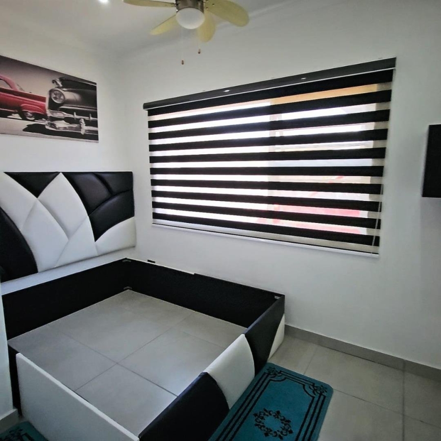 3 Bedroom Property for Sale in Winklespruit KwaZulu-Natal