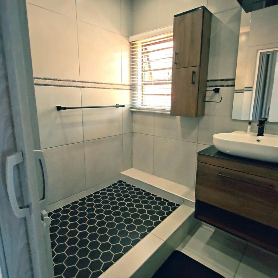 3 Bedroom Property for Sale in Winklespruit KwaZulu-Natal