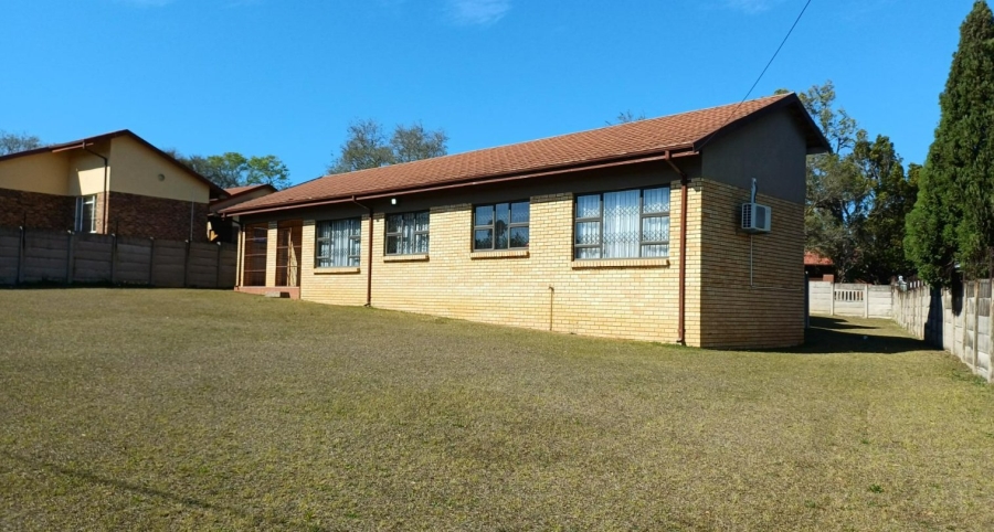 3 Bedroom Property for Sale in Aviary Hill KwaZulu-Natal