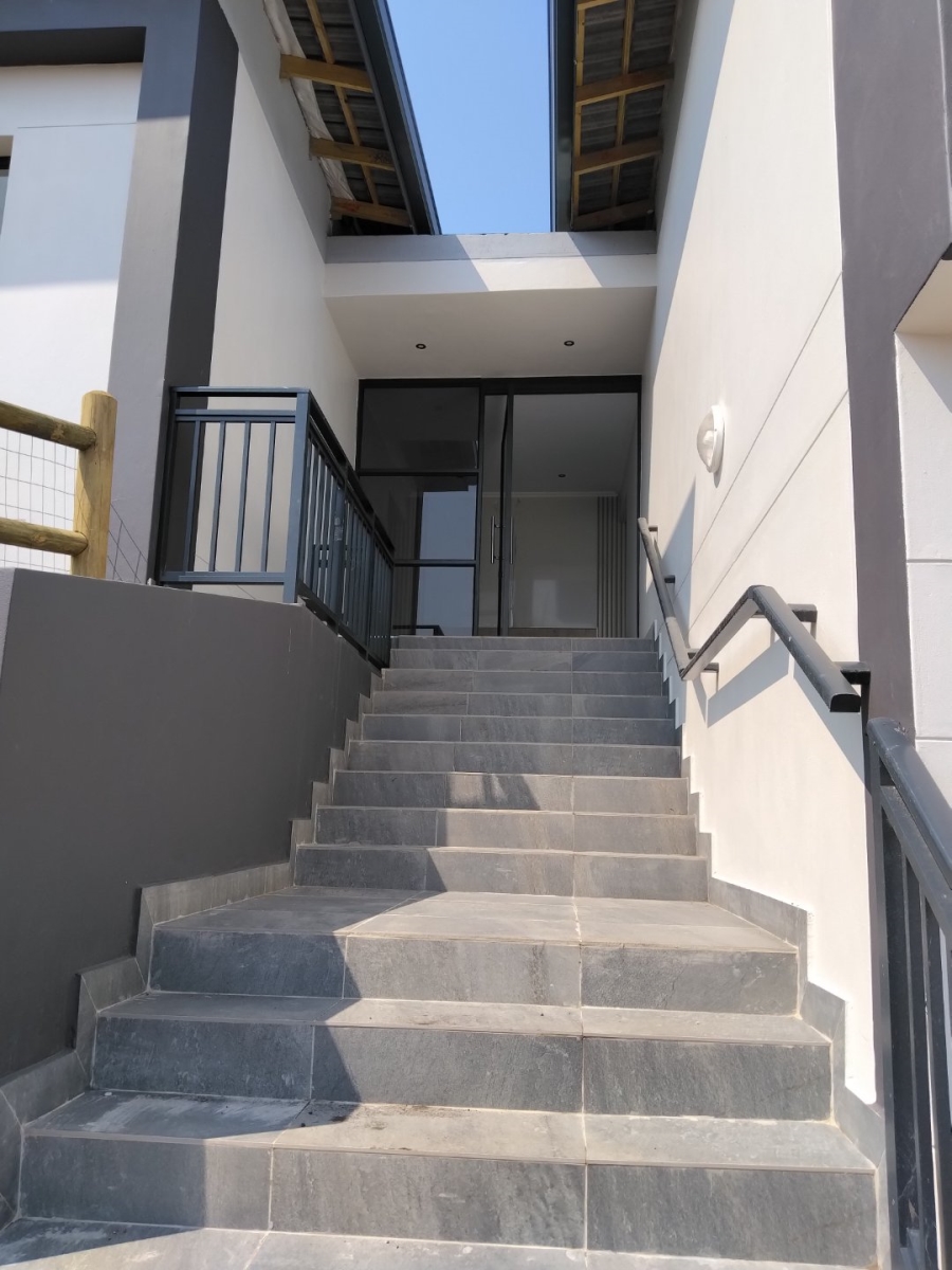 3 Bedroom Property for Sale in Tinley Manor KwaZulu-Natal