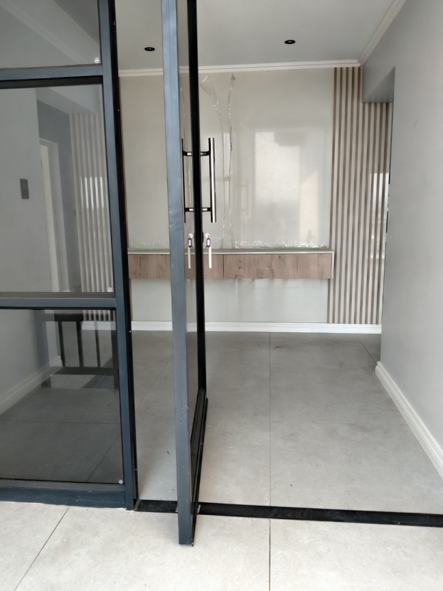3 Bedroom Property for Sale in Tinley Manor KwaZulu-Natal
