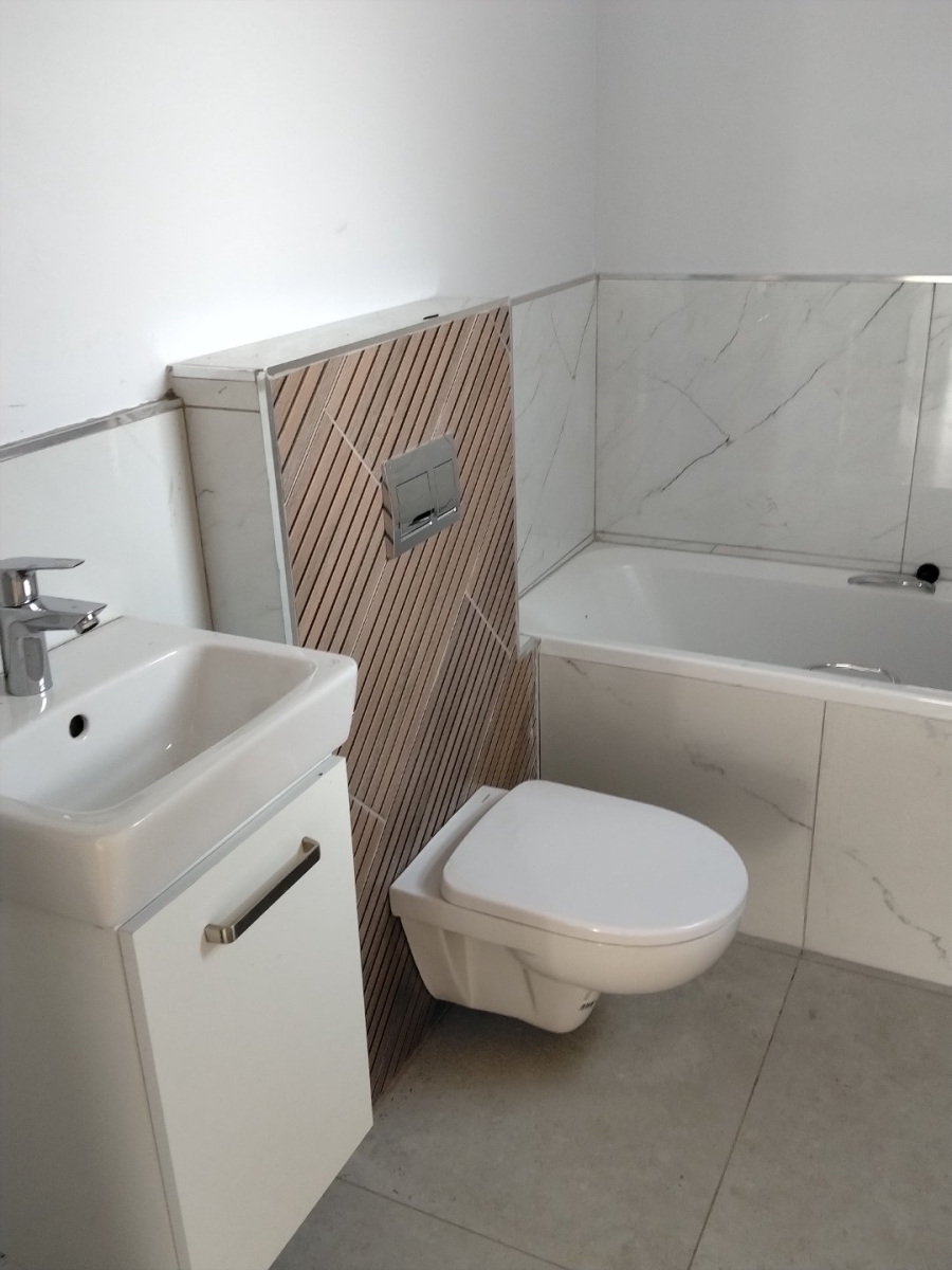 3 Bedroom Property for Sale in Tinley Manor KwaZulu-Natal