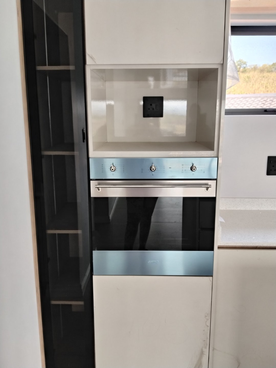 3 Bedroom Property for Sale in Tinley Manor KwaZulu-Natal