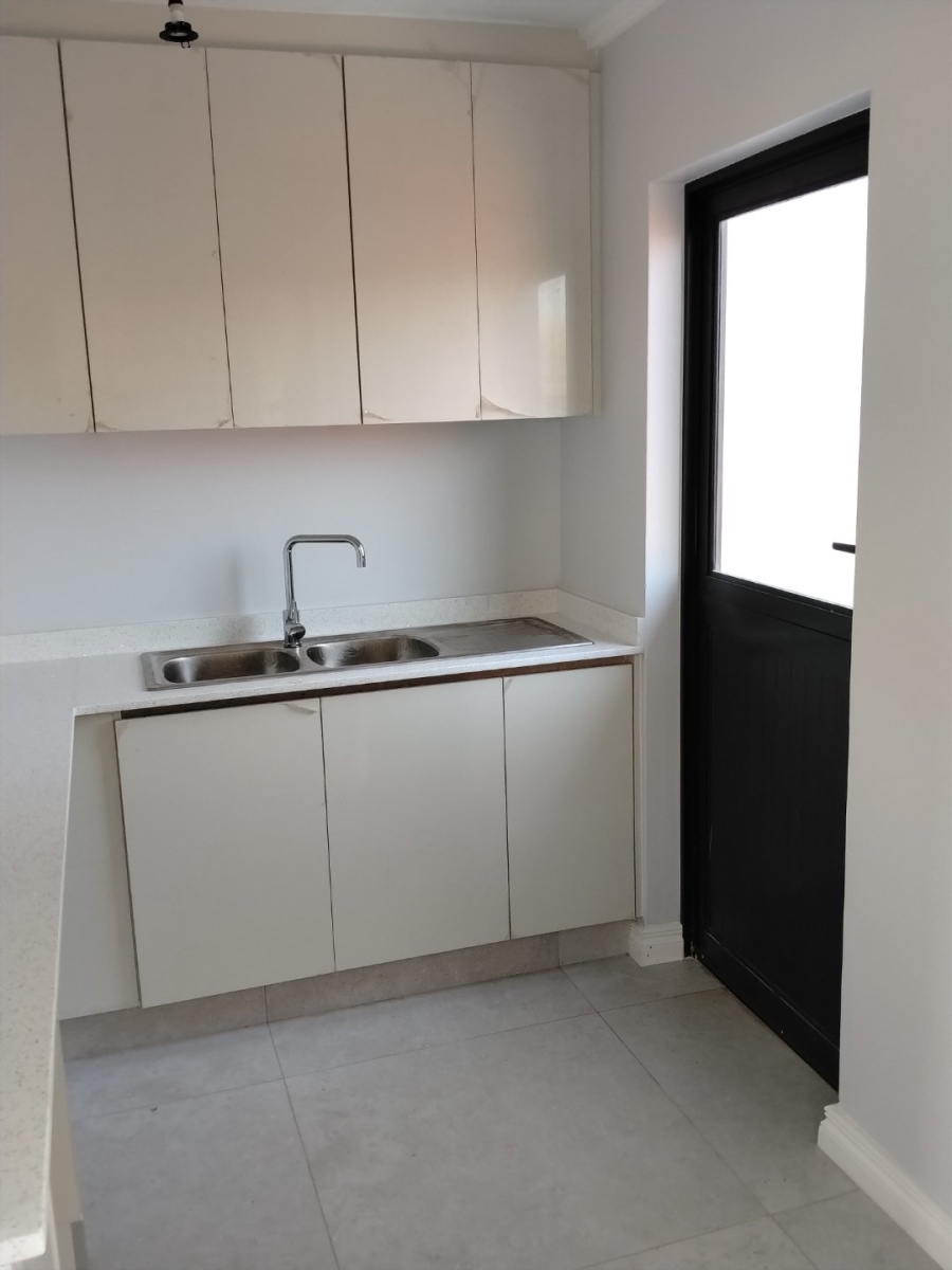 3 Bedroom Property for Sale in Tinley Manor KwaZulu-Natal