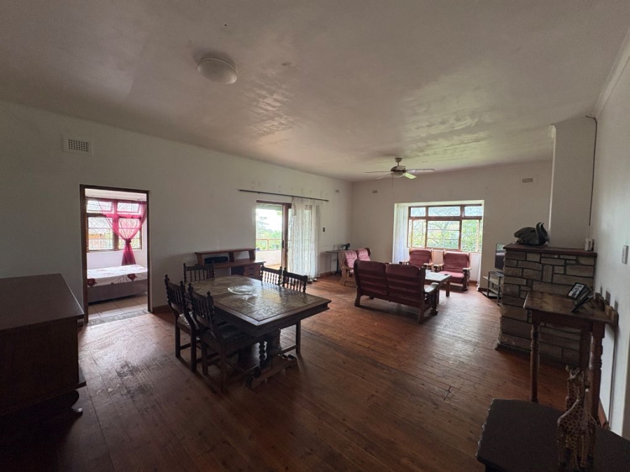 3 Bedroom Property for Sale in Umtentweni KwaZulu-Natal